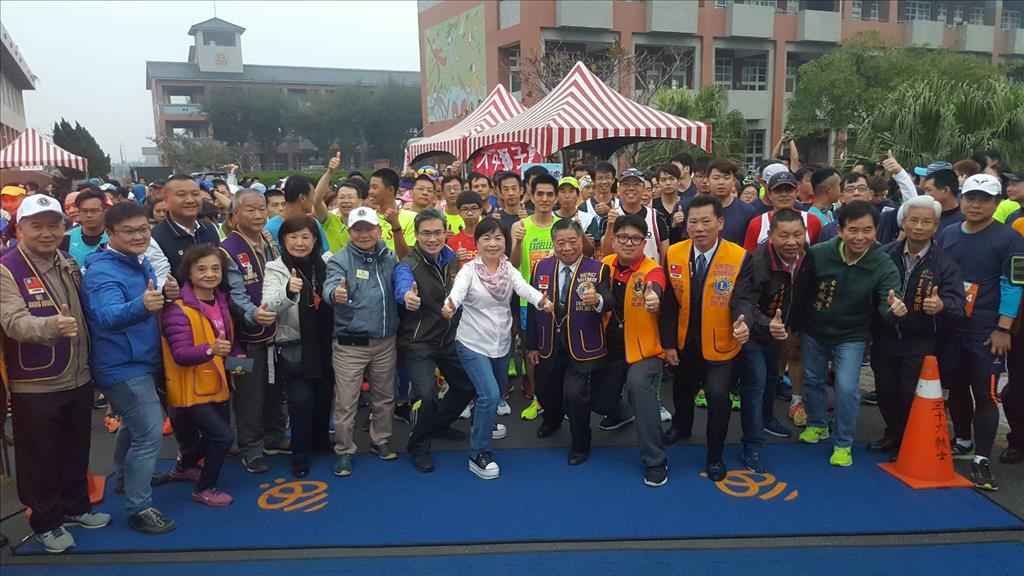 首屆大甲獅西濱馬拉松開跑 楊副市長盼持續打造台中成為運動城市