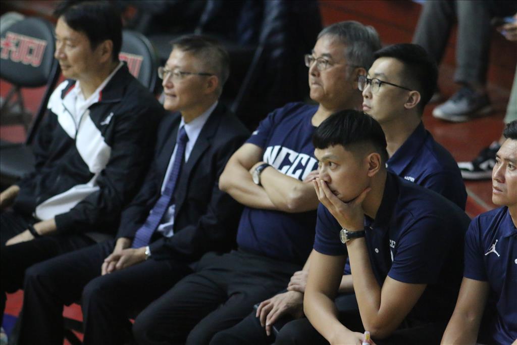 政大男籃隊的陳子威、范耿祥聯手，成為UBA新貴。